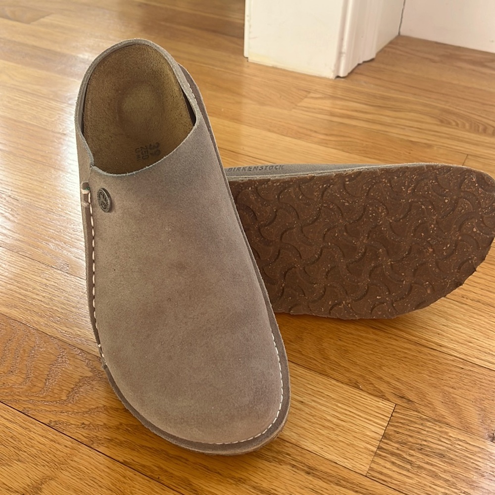 NEW Birkenstock Suede Clog Taupe Size 39N